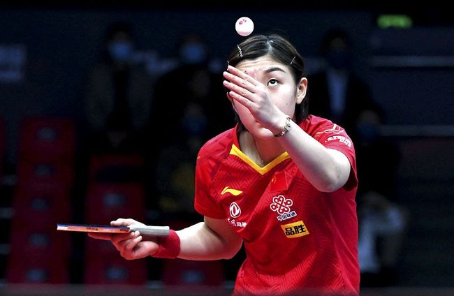 竞争激烈的 竞争激烈的