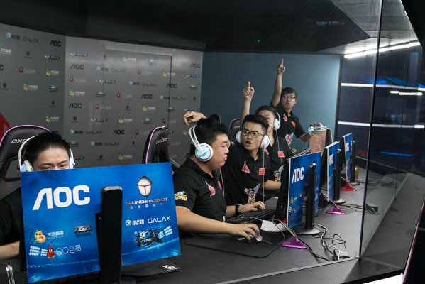 不止是镜头 不止是镜头